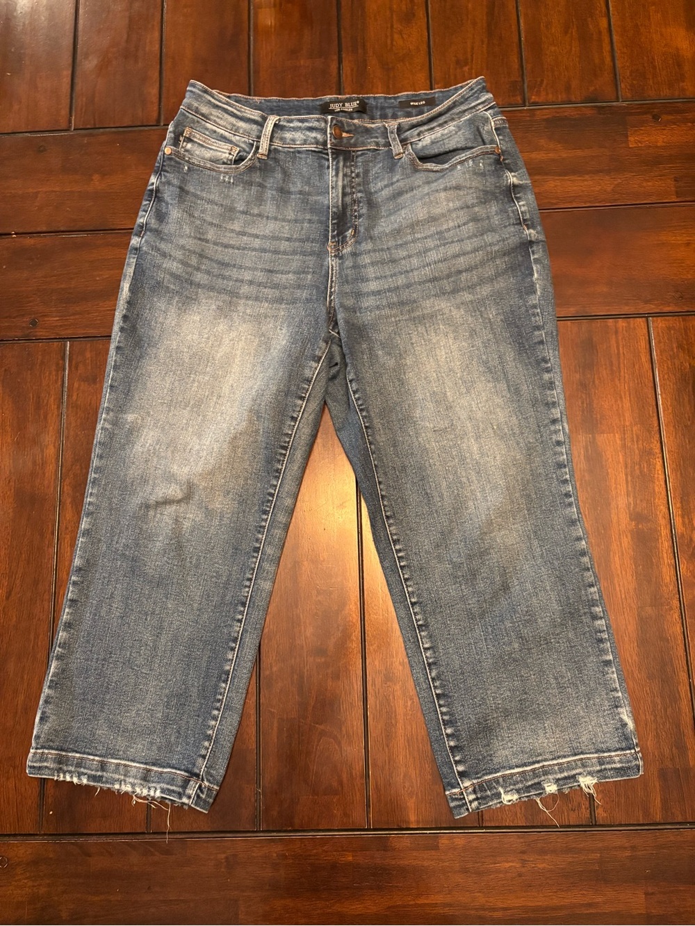 Judy Blue High Rise Cropped Wide Leg Blue Jeans with Raw Hem Medium Wash 16 W